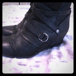 Baretraps Wedge Ankle Booties